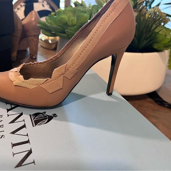 Lanvin  grograin trim heels excellent condition size 9 - Picture 8 of 15